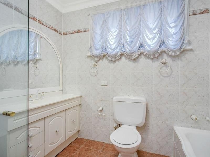 8 Bundilla Avenue WINSTON HILLS NSW, Winston Hills - Thumbnail 5
