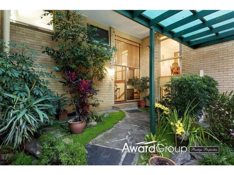 6 Kinson Crescent DENISTONE NSW, Denistone - Thumbnail 2