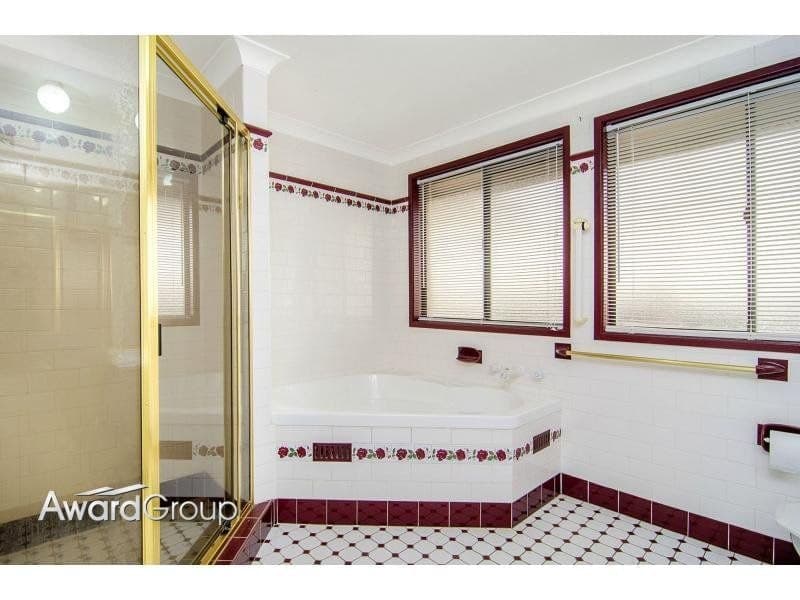 91 Caroline Chisholm Drive WINSTON HILLS NSW, Winston Hills - Thumbnail 3