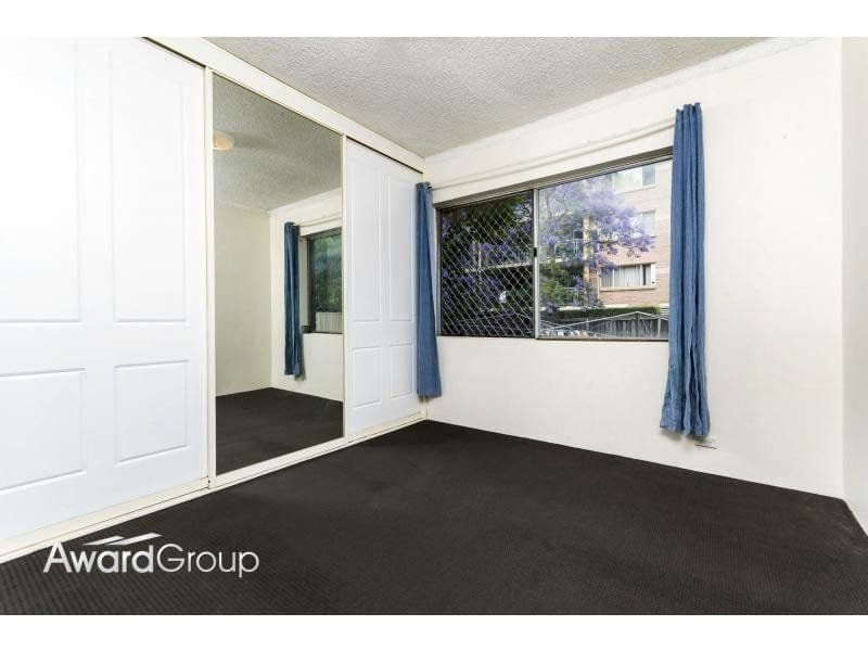 1/9A Cambridge Street GLADESVILLE NSW, Gladesville - Thumbnail 4