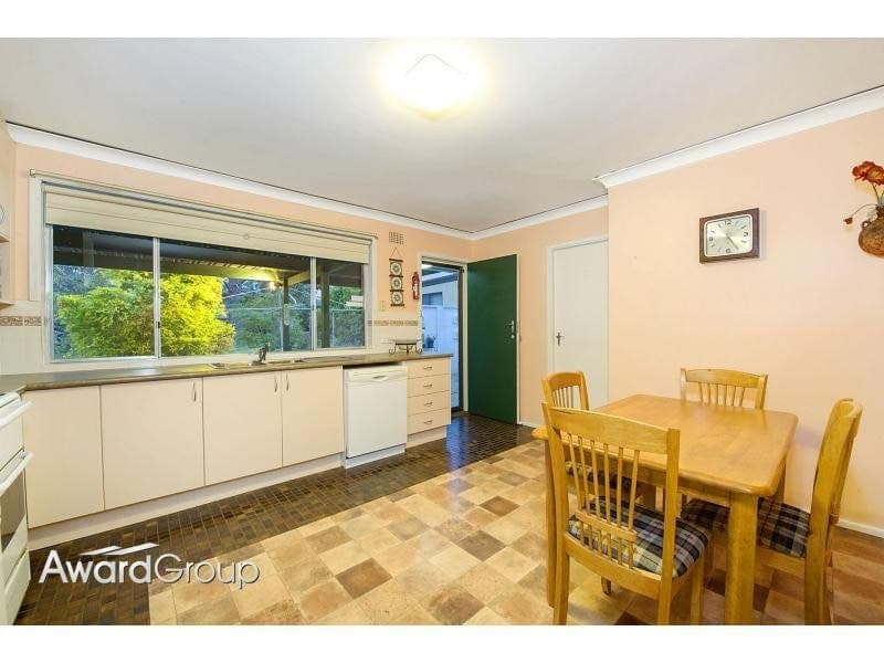 26 Dryden Avenue CARLINGFORD NSW, Carlingford - Thumbnail 3