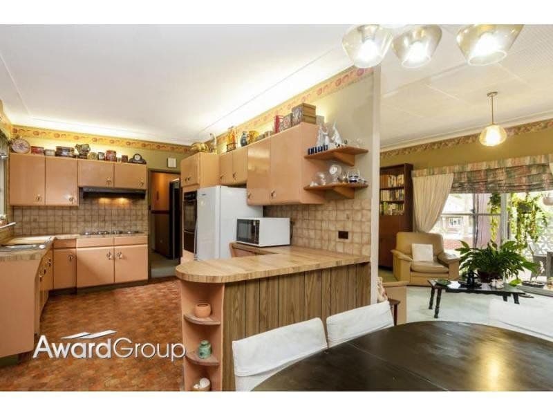 8 Deakin Street WEST RYDE NSW, West Ryde - Thumbnail 2