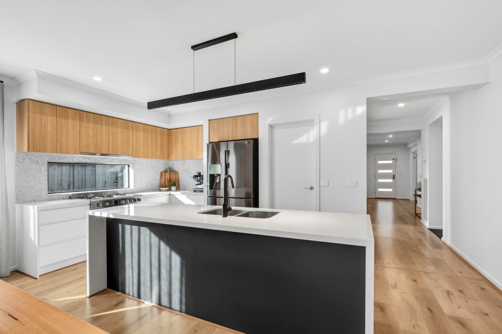 6 Chateau Way, MOUNT DUNEED, Mount Duneed - Thumbnail 3