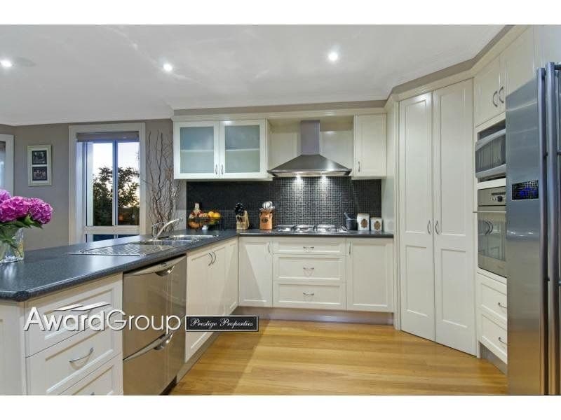 13 Madonna Street WINSTON HILLS NSW, Winston Hills - Thumbnail 2