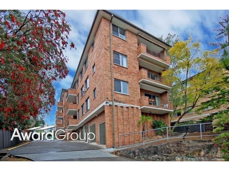 2/33 Meadow Crescent MEADOWBANK NSW, Meadowbank - Image 1