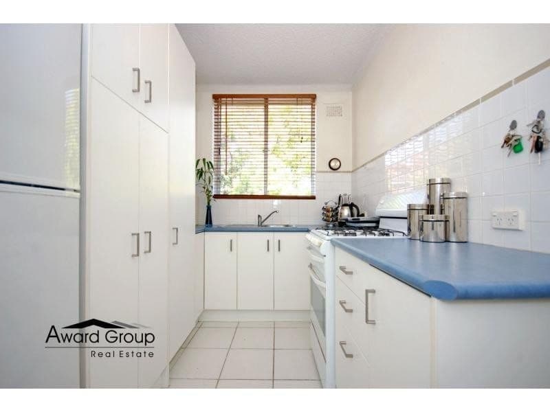 16/38 Meadow Crescent MEADOWBANK NSW, Meadowbank - Thumbnail 2