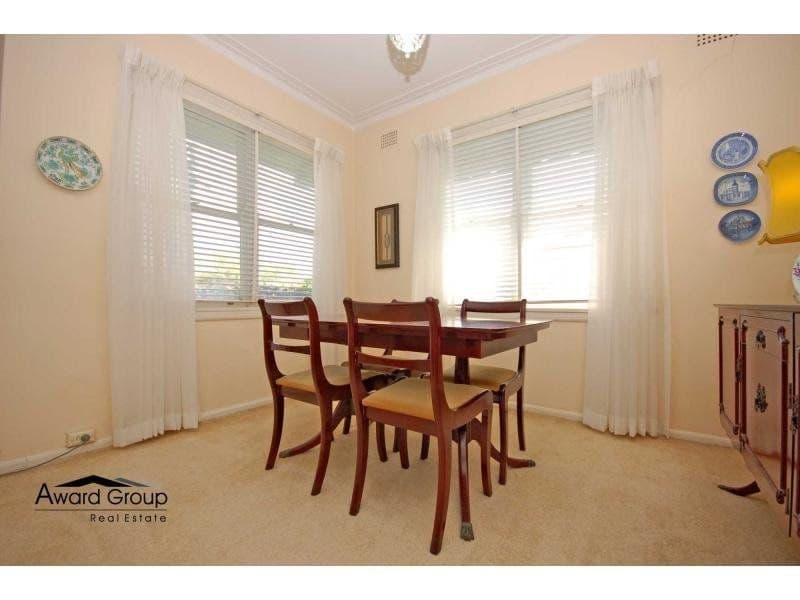 24 Gallard Street DENISTONE EAST NSW, Denistone East - Thumbnail 4