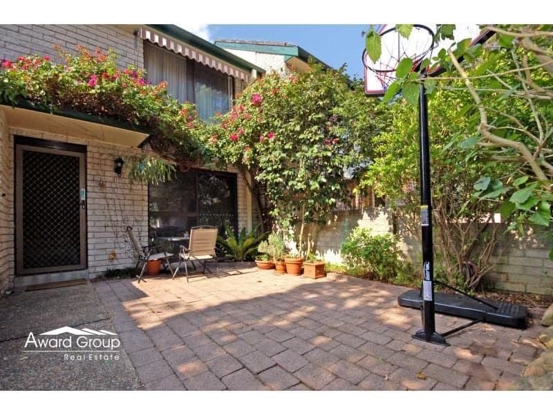 25/19 Taranto Road MARSFIELD NSW, Marsfield - Image 1