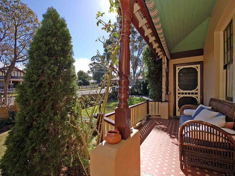 6 Hermitage Road WEST RYDE NSW, West Ryde - Thumbnail 2