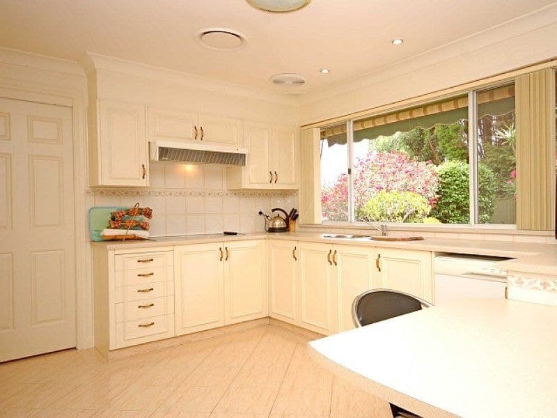 16 Panaview Crescent NORTH ROCKS NSW, North Rocks - Thumbnail 2