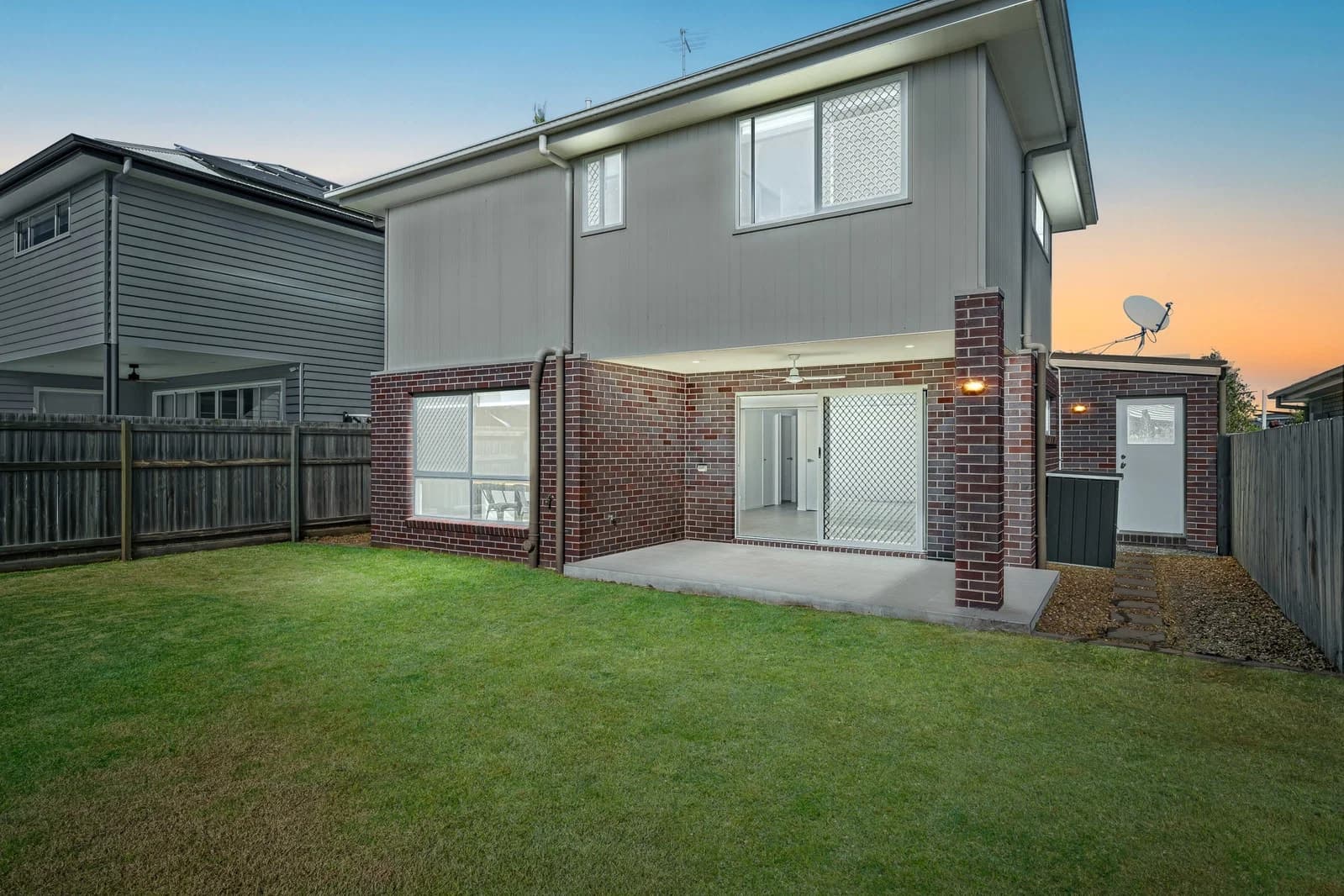 14 Smith Crescent, Mango Hill, QLD, 4509, Mango Hill - Thumbnail 2