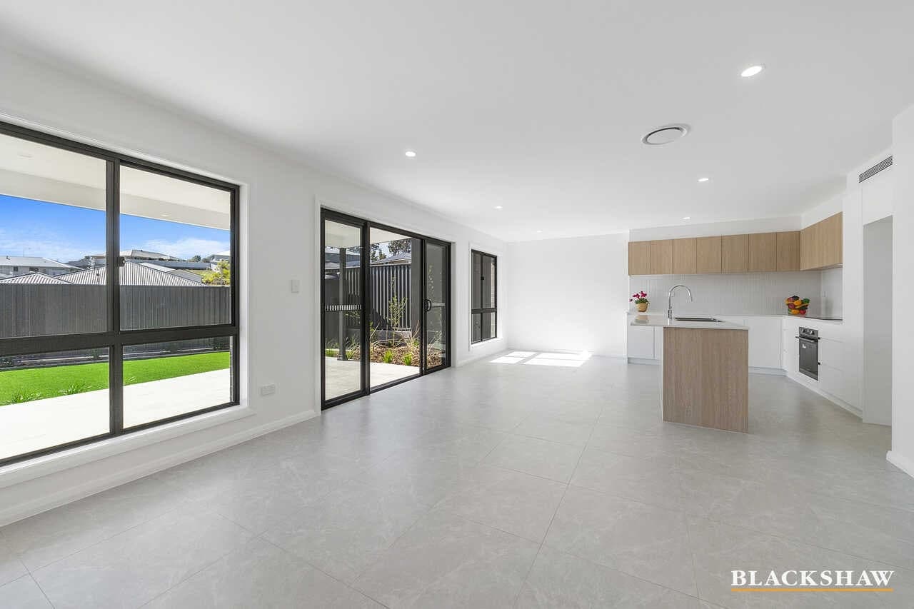 1/4 Brooke Way, Sunshine Bay, Sunshine Bay - Thumbnail 7