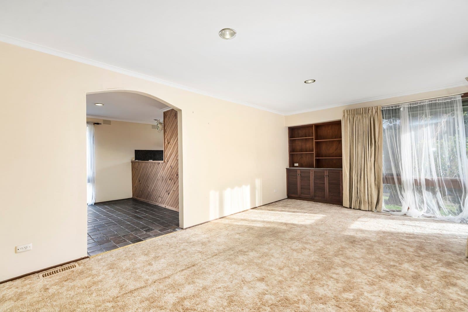 14 Bruford Avenue, Wheelers Hill, Wheelers Hill - Thumbnail 7
