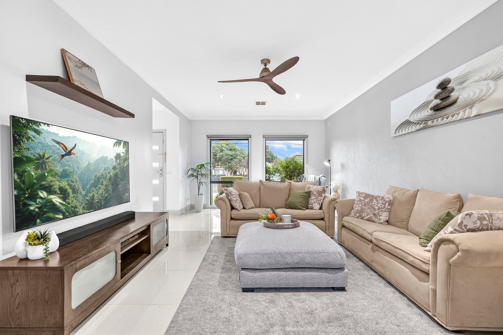 1/54 Carmichael Road, Oakleigh East, Oakleigh East - Thumbnail 2