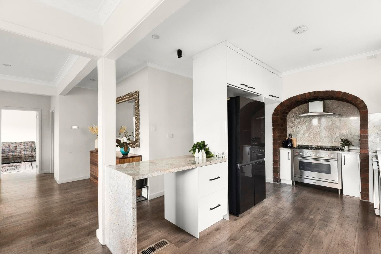 167 Mountain View Parade, Rosanna VIC 3084, Rosanna - Thumbnail 5
