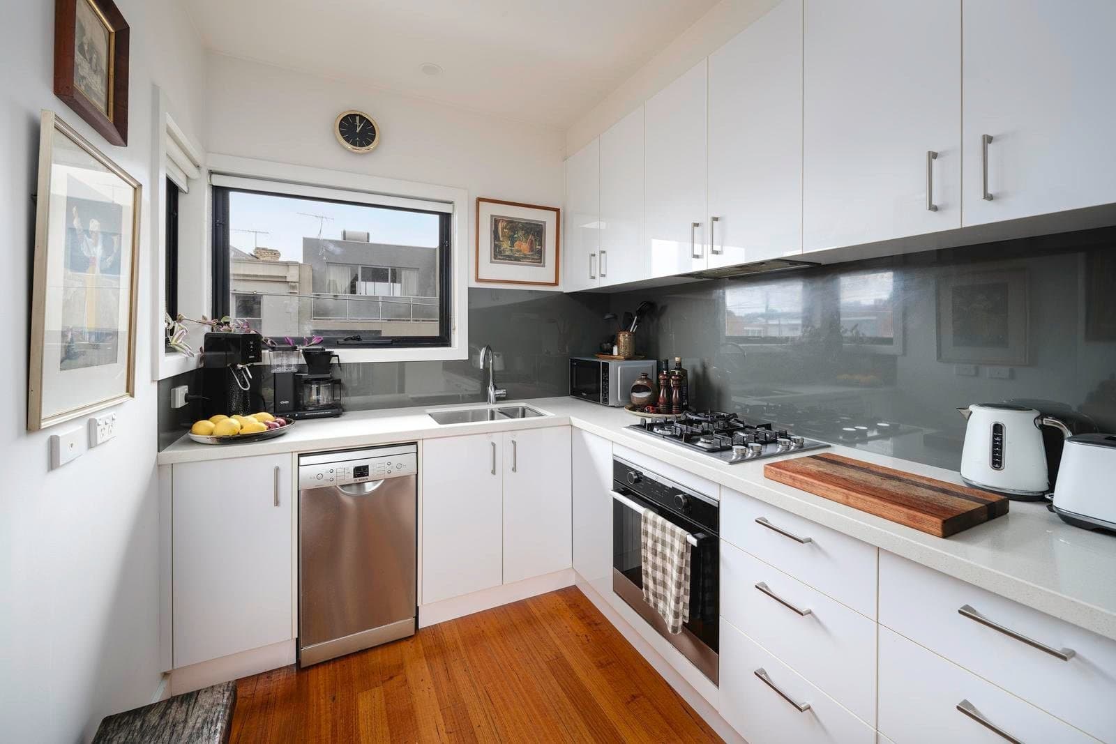 3/109 Plenty Road, Preston VIC 3072, Preston - Thumbnail 3