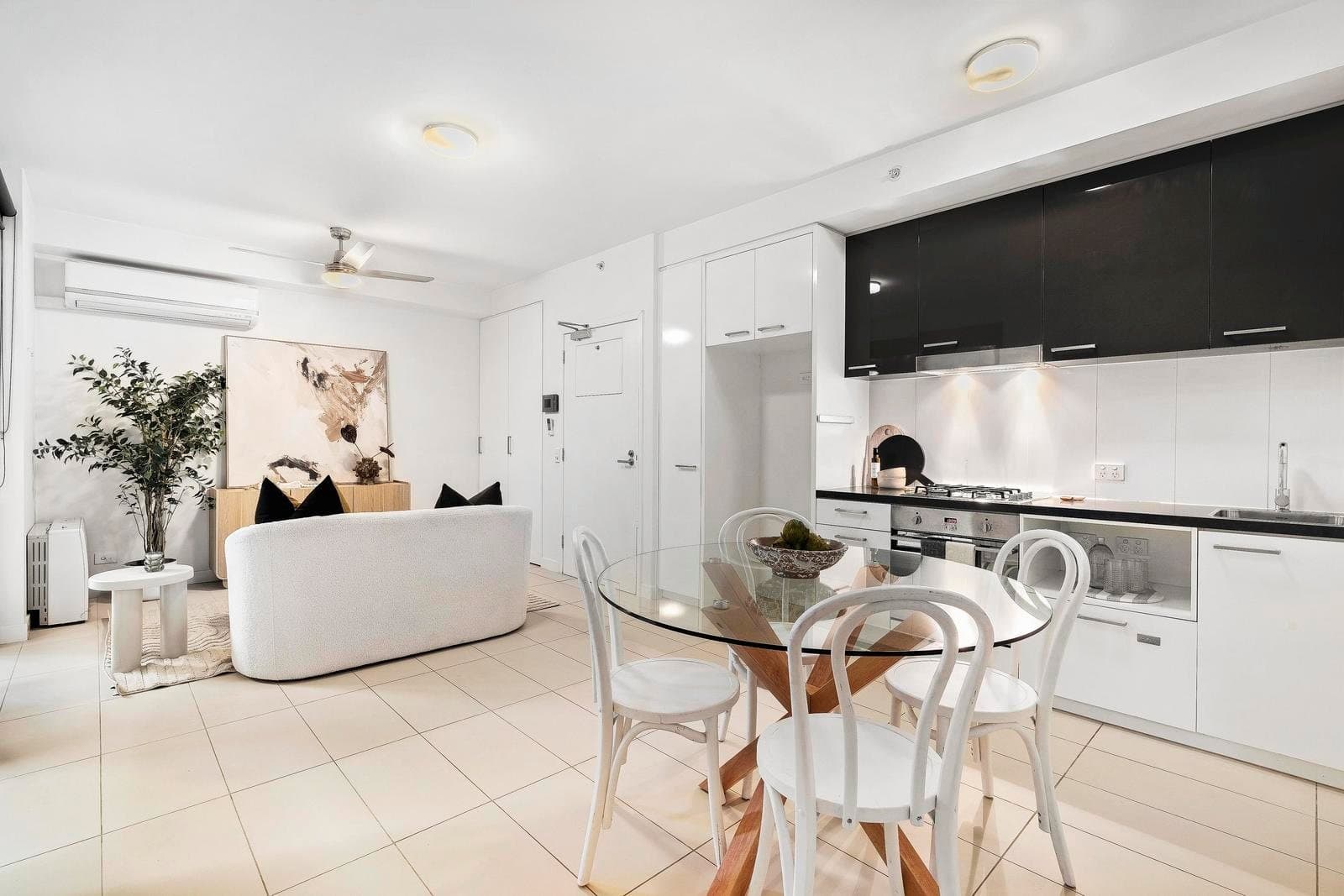 235/14-20 Nicholson Street, Coburg VIC 3058, Coburg - Thumbnail 3