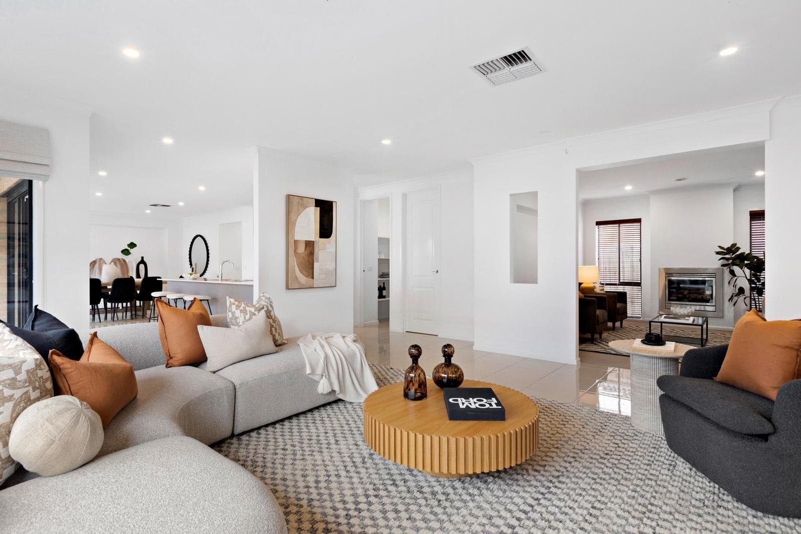 9 Parkwood Court, Deer Park VIC 3023, Deer Park - Thumbnail 2