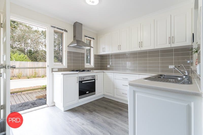 2/124A Ellendon Street, BUNGENDORE NSW 2621, Bungendore - Thumbnail 3