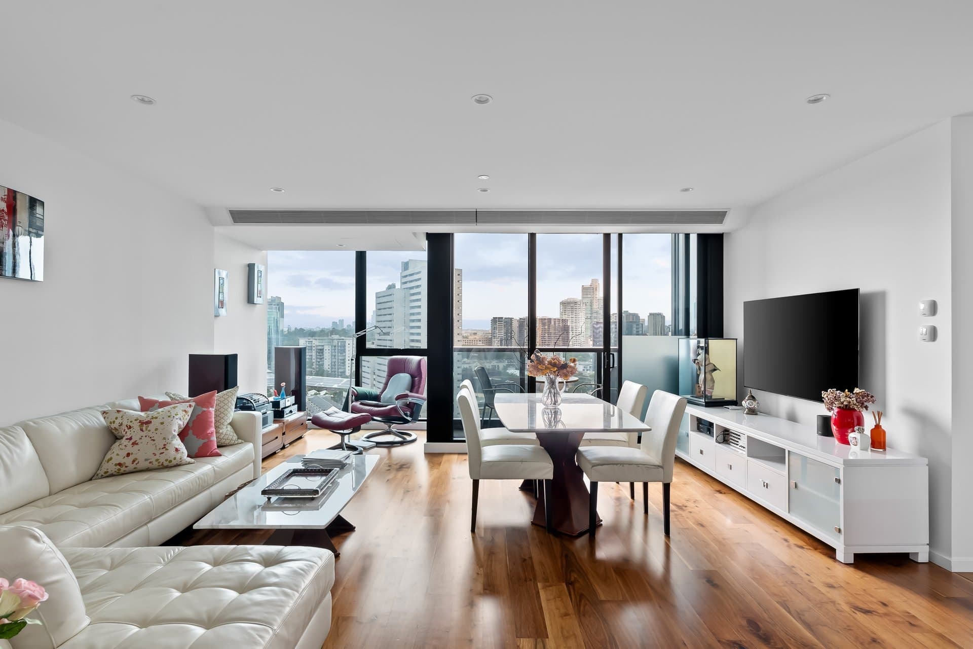 1501/60 Kavanagh Street, Southbank - Image 1