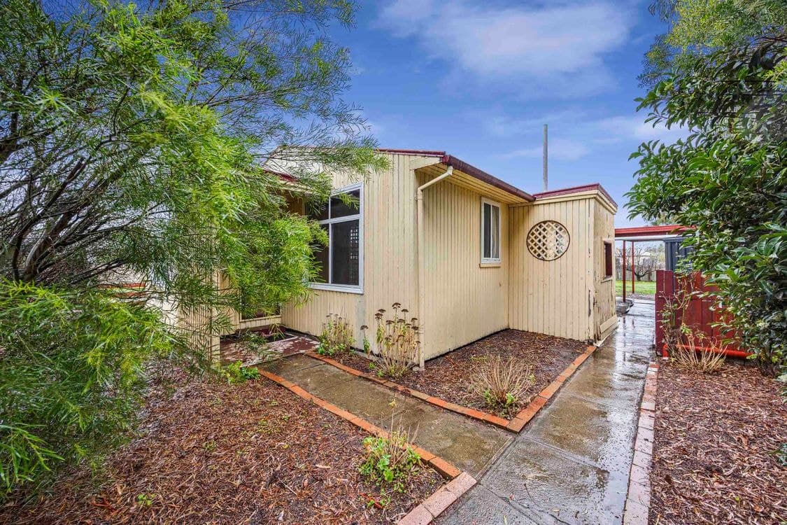 11 Steven Crescent, ARARAT, VIC 3377, Ararat - Thumbnail 2