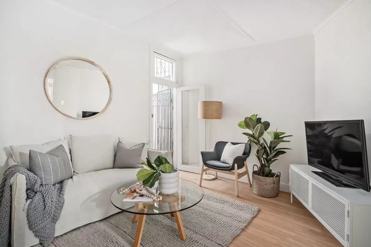 10 Prospect Street, Newtown - Image 1