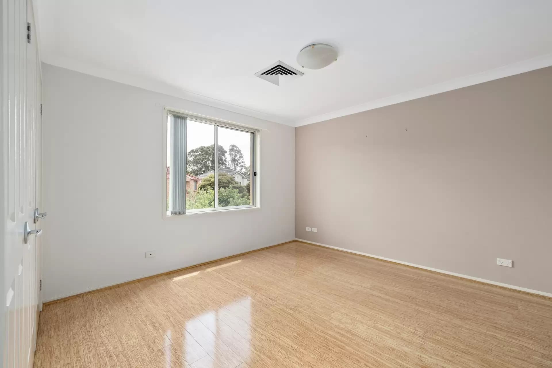 10 Tomko Grove, Parklea - Thumbnail 4