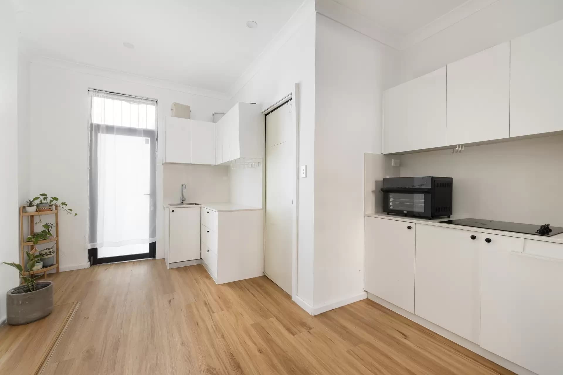 1/596 King Street, Newtown - Image 1