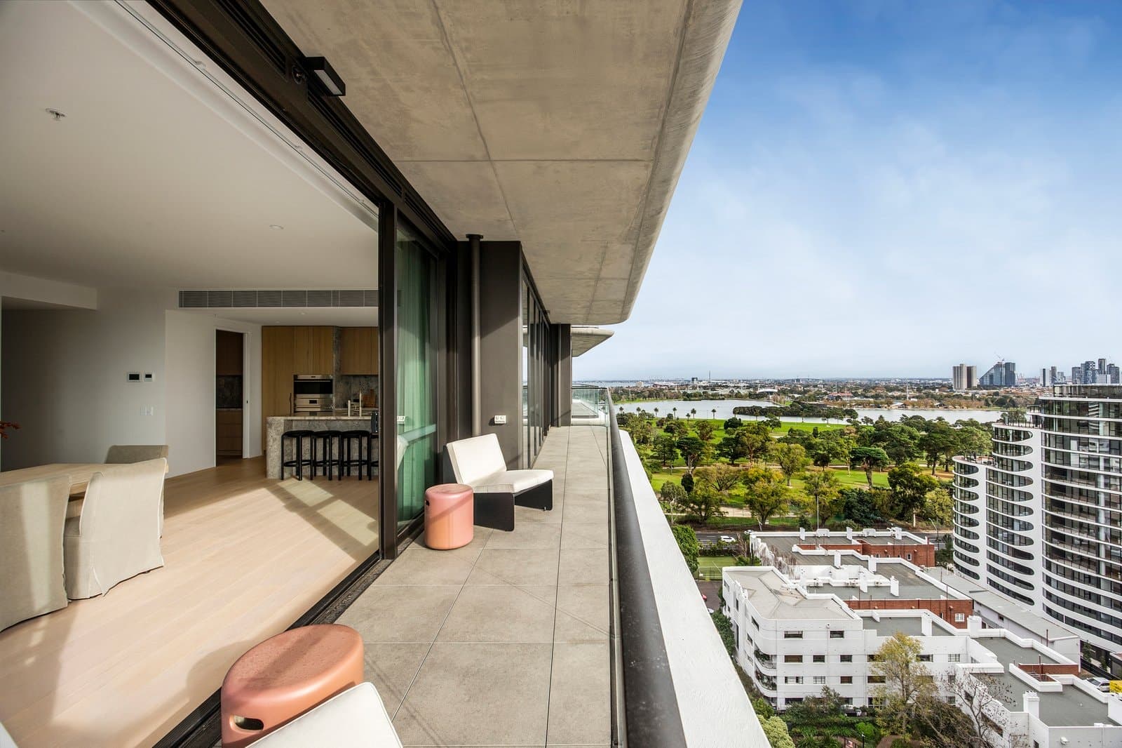 Sub Penthouse, 8 Louise Street, Melbourne - Image 1