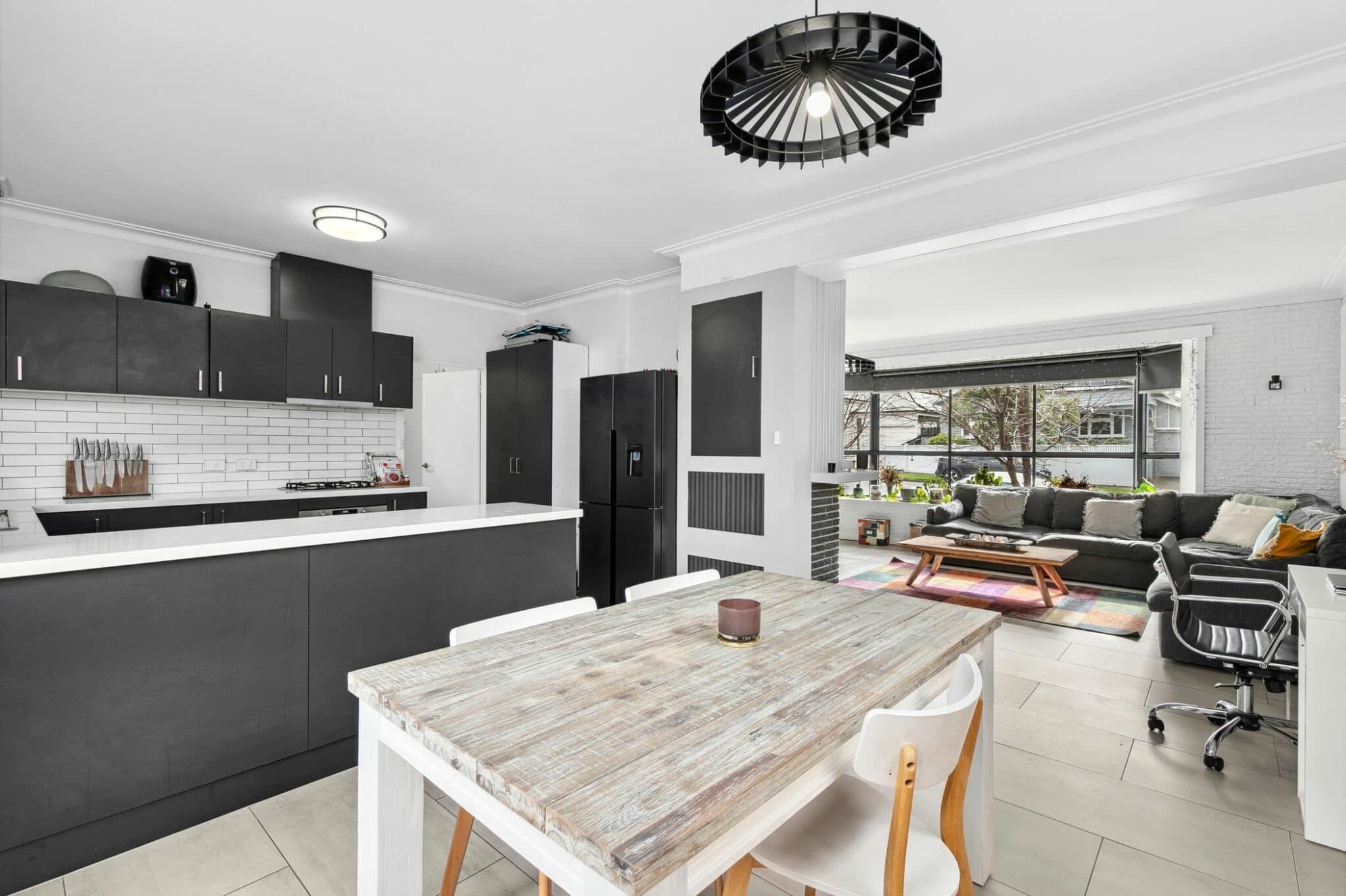 73b Noble Street, Newtown, Newtown - Thumbnail 4