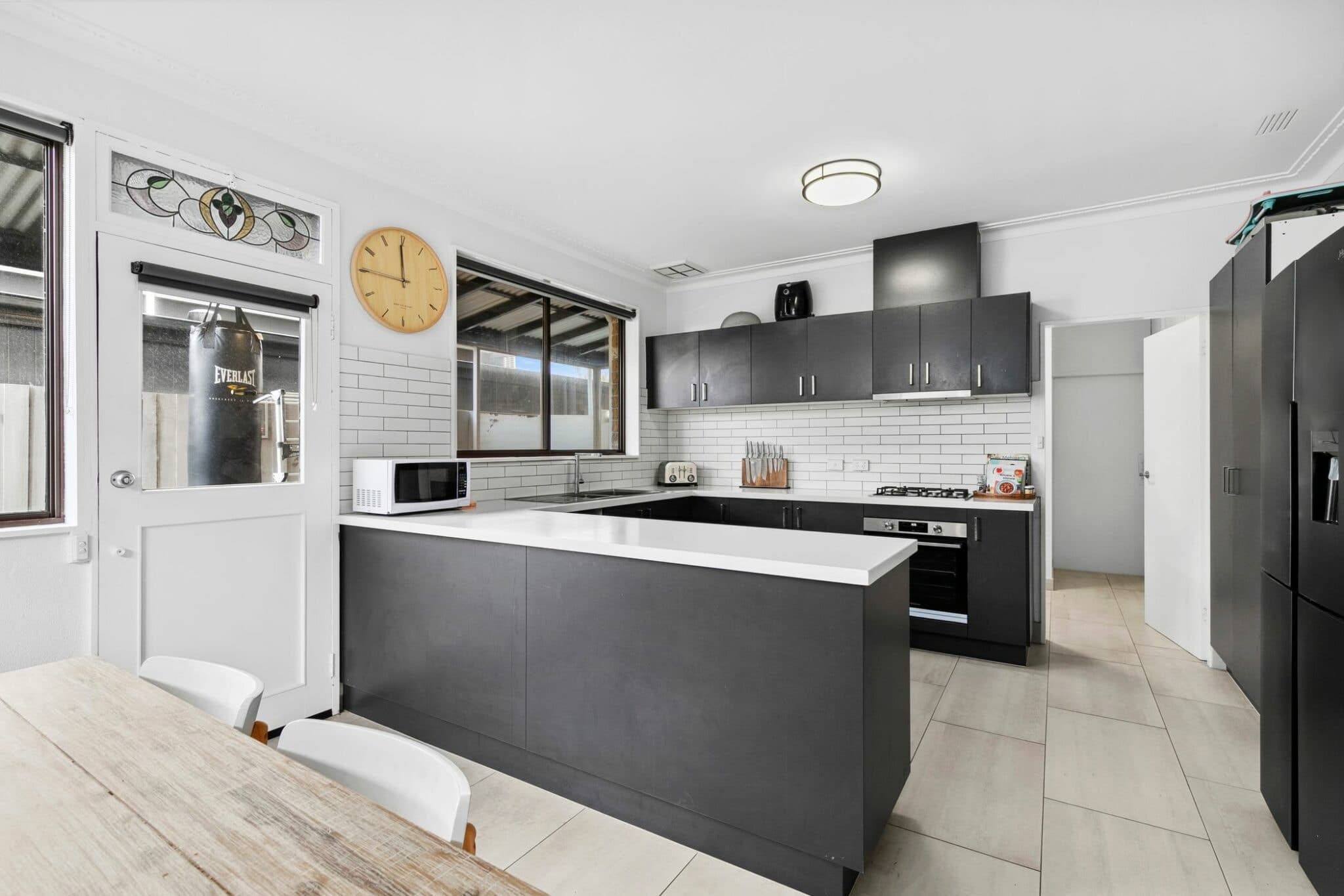 73b Noble Street, Newtown, Newtown - Thumbnail 6