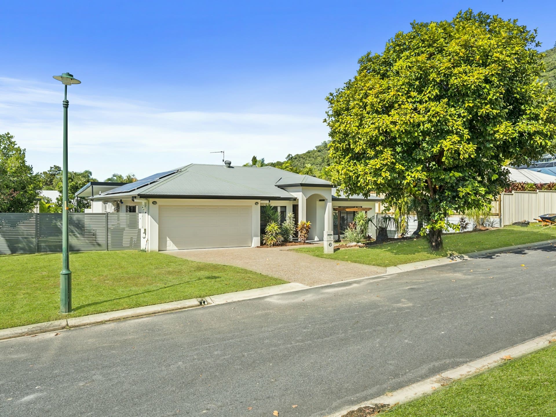 3 Savannah Street, Palm Cove, Palm Cove - Thumbnail 2