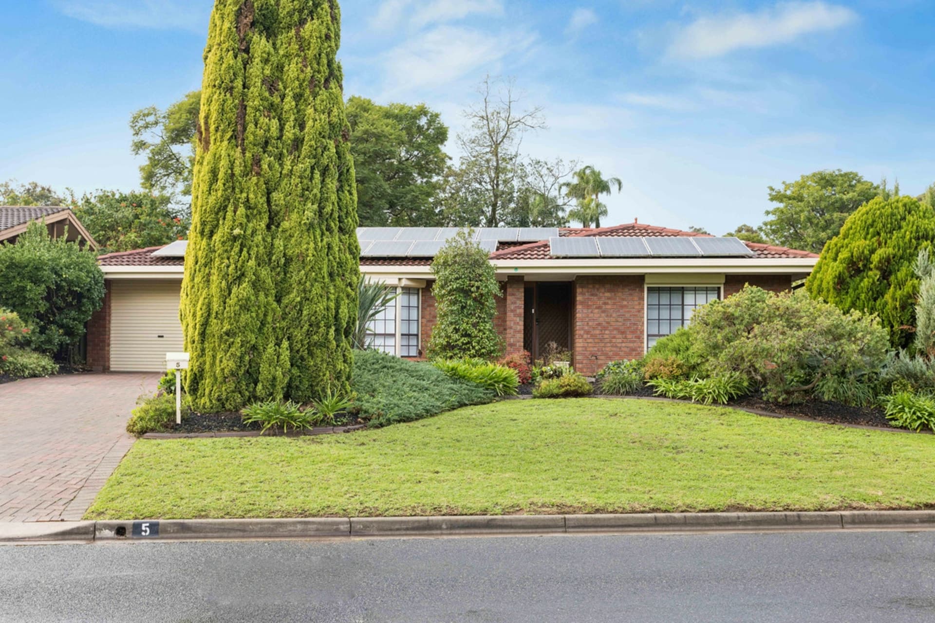 5 De Castella Avenue, Wynn Vale, Wynn Vale - Image 1