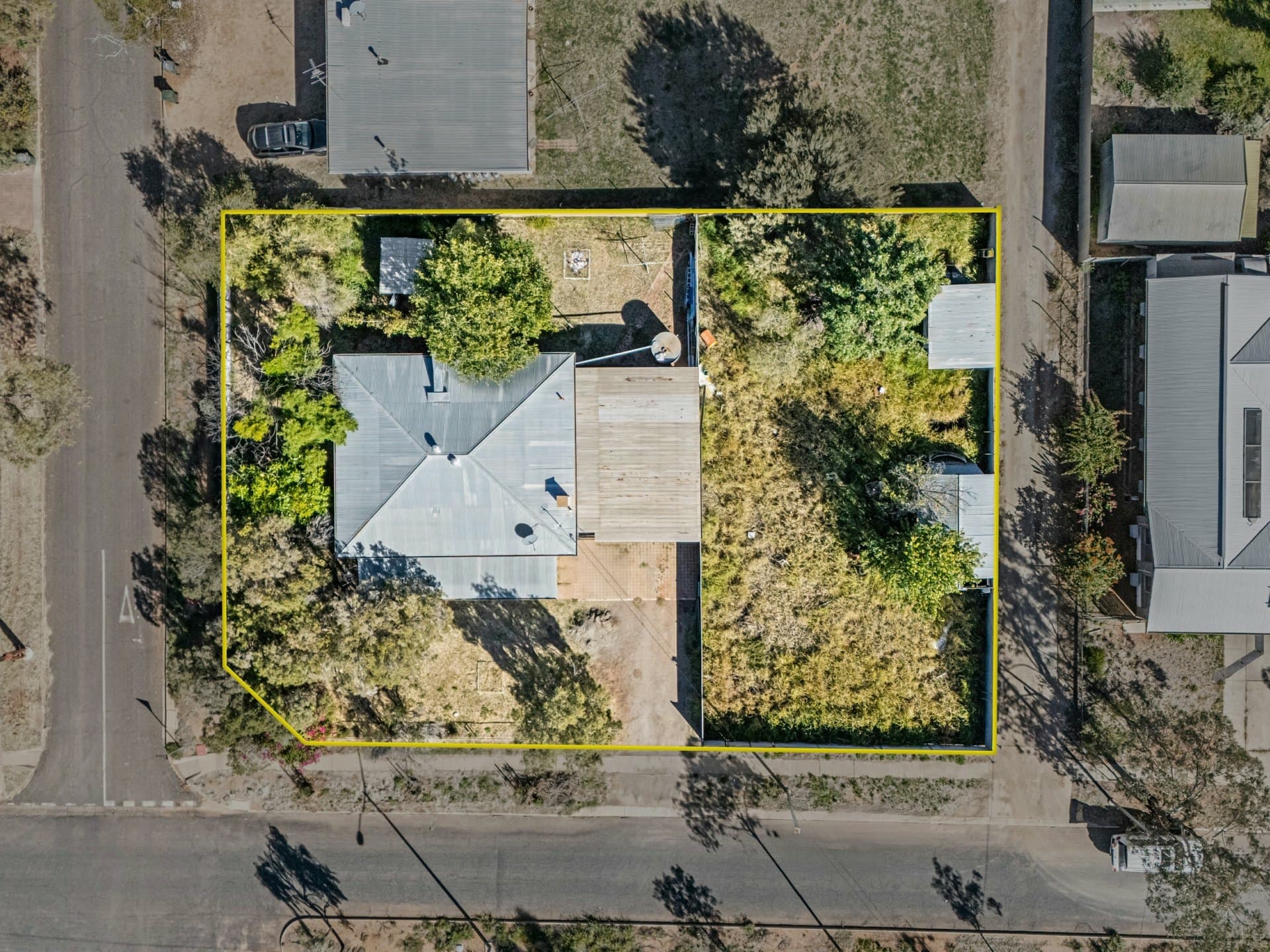 15 Chewings Street, East Side, East Side - Thumbnail 2