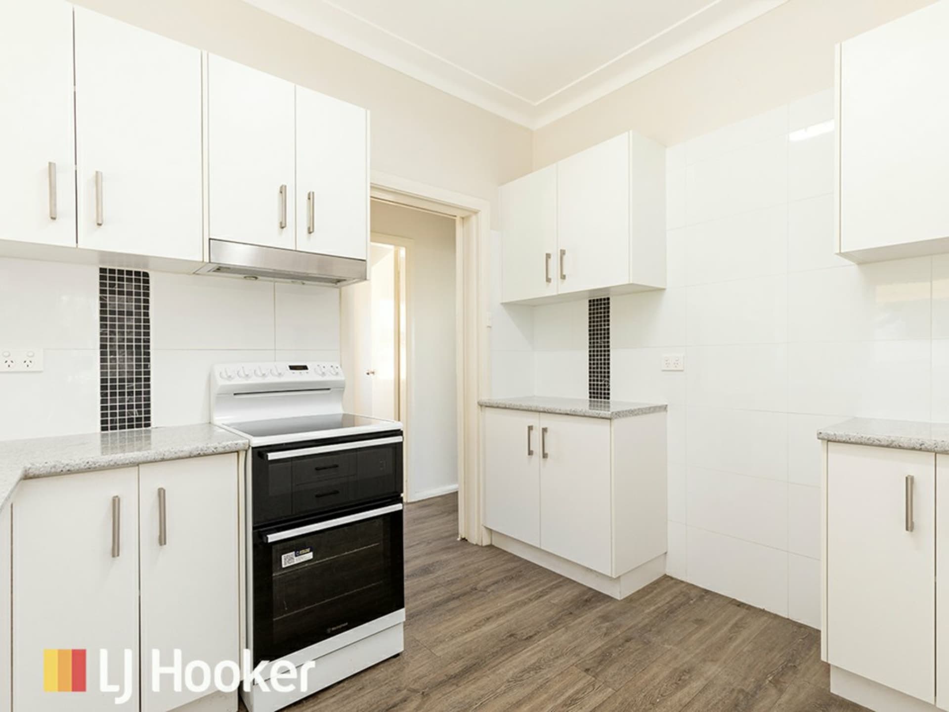 160 Belmore Street, West Tamworth, West Tamworth - Thumbnail 3