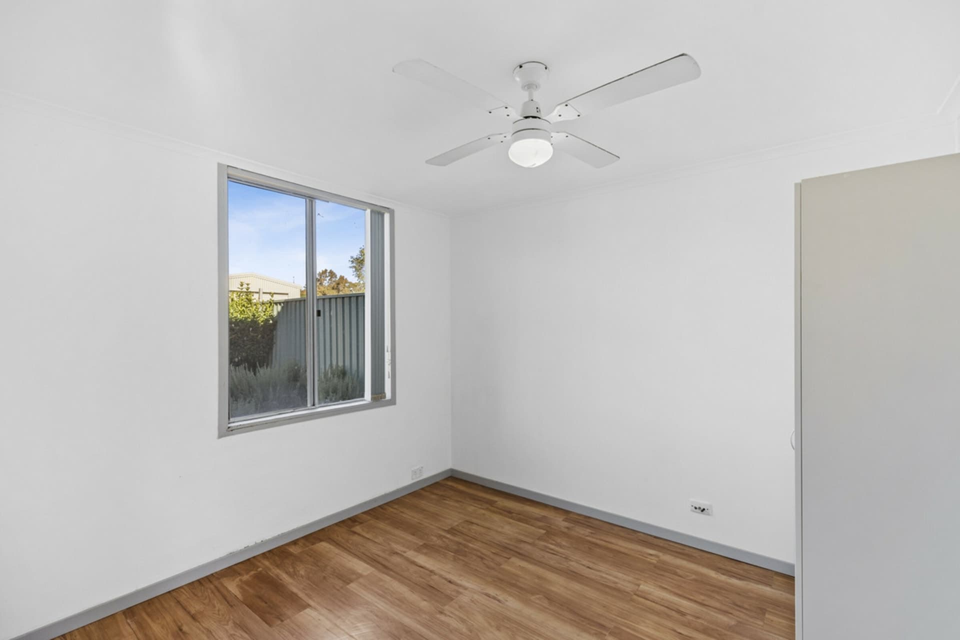 33 Mawson Drive, Killarney Vale, Killarney Vale - Thumbnail 4