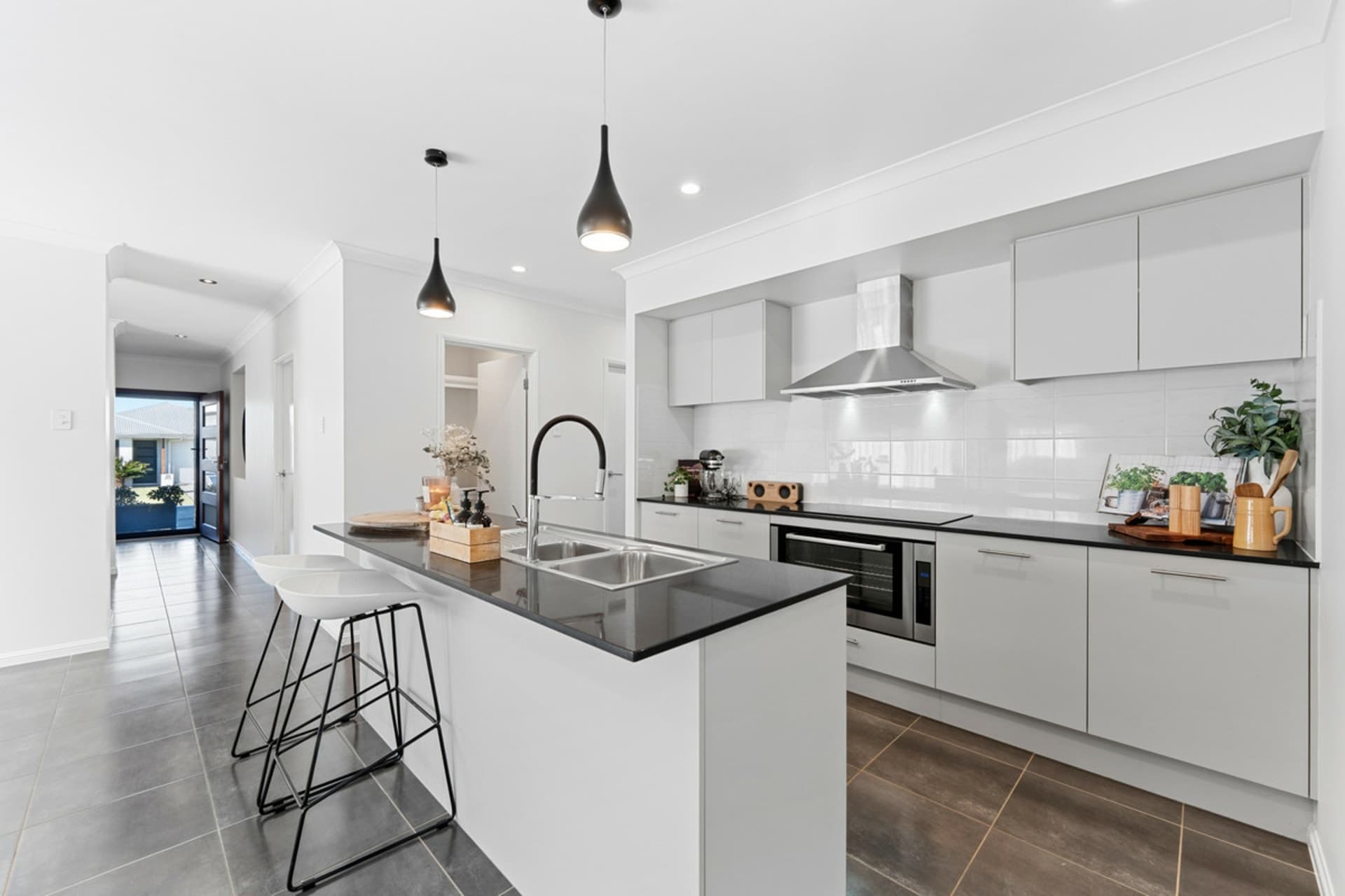 36 Meredith Crescent, Baringa, Baringa - Thumbnail 5