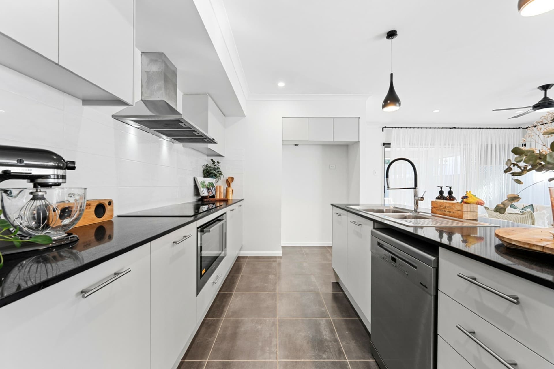 36 Meredith Crescent, Baringa, Baringa - Thumbnail 6