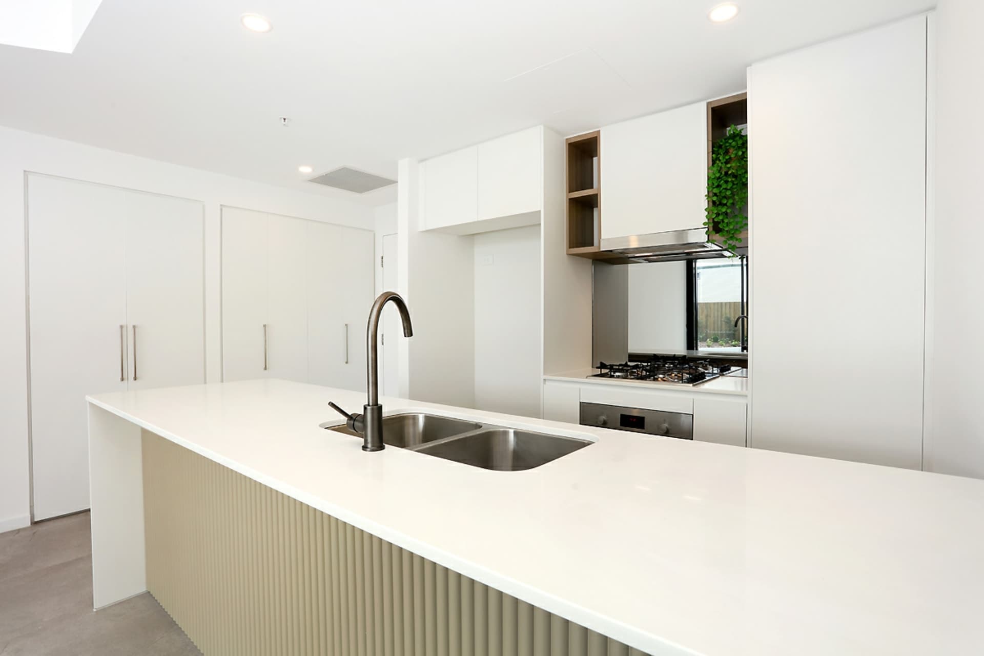 2103/8 Athena Boulevard, Hope Island, Hope Island - Thumbnail 7