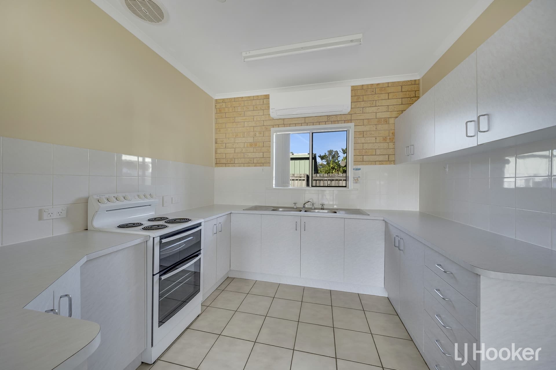 10 Kent Street, Bororen, Bororen - Thumbnail 7