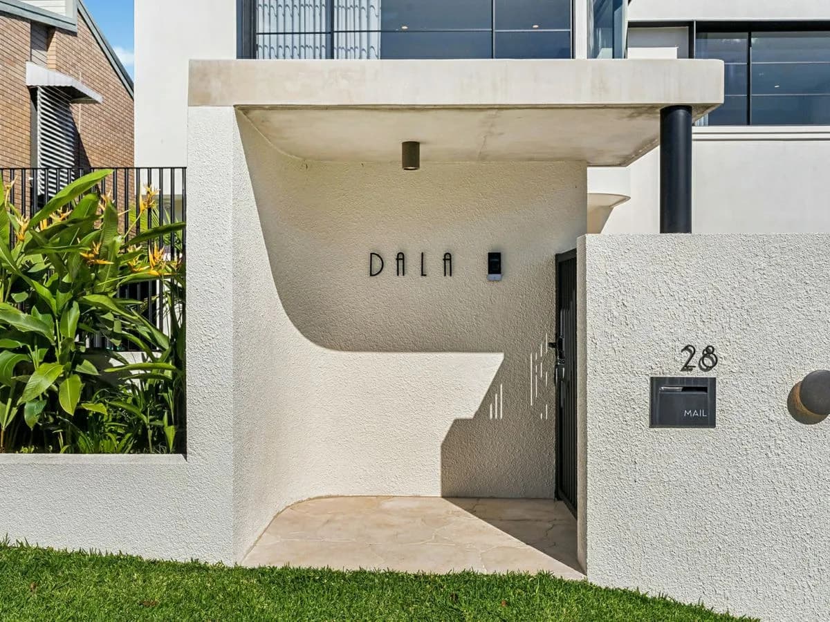 28 Pavo Street, CAMP HILL, Camp Hill - Thumbnail 3