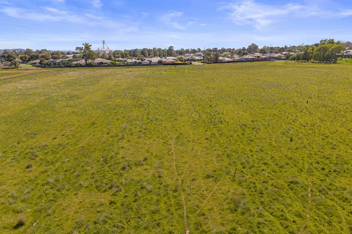 10-12 Florance Street, Cootamundra, NSW, 2590, Cootamundra - Thumbnail 8