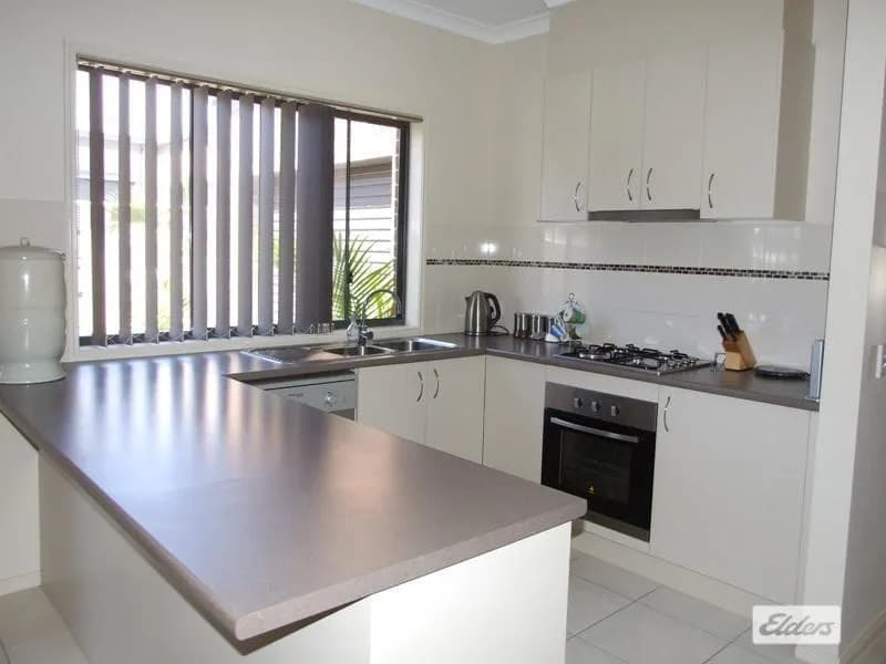 26 Castleton Street, Wodonga, VIC, 3690, Wodonga - Thumbnail 2