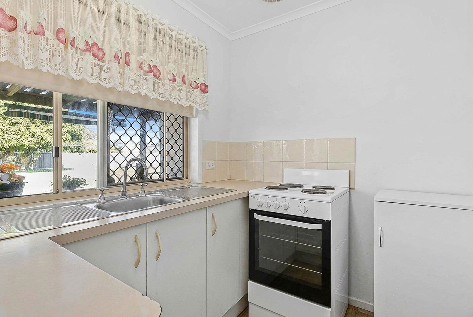 24 Marco Polo Drive, Cooloola Cove, QLD, 4580, Cooloola Cove - Thumbnail 2