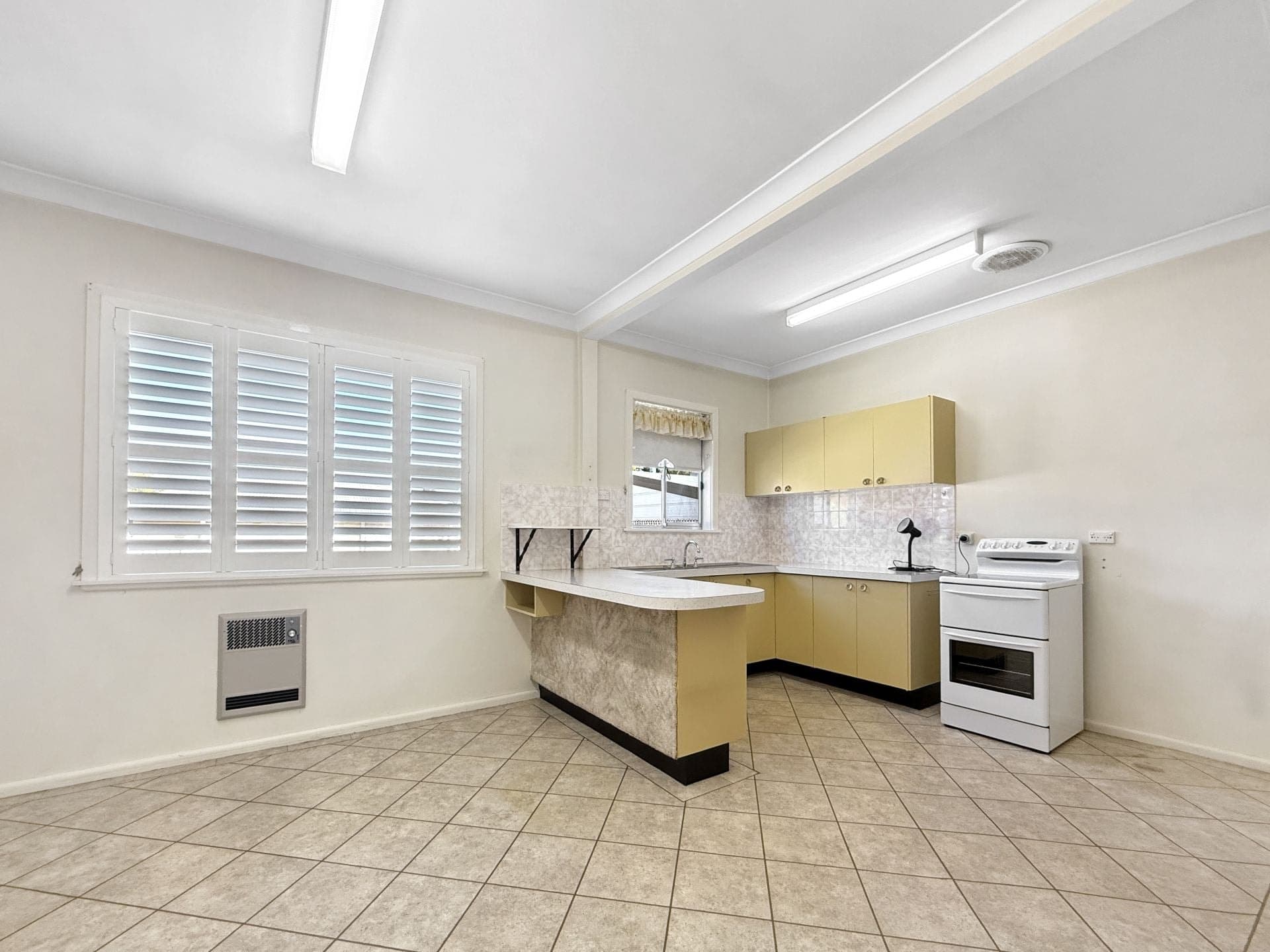 299 Peisley Street Orange NSW, Orange - Thumbnail 2