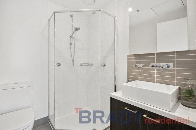 906/8 Sutherland Street MELBOURNE VIC, Melbourne - Thumbnail 8