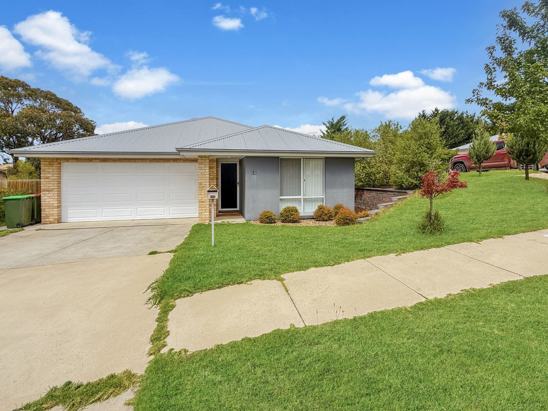 19 Glasson Drive Orange NSW, Orange - Image 1
