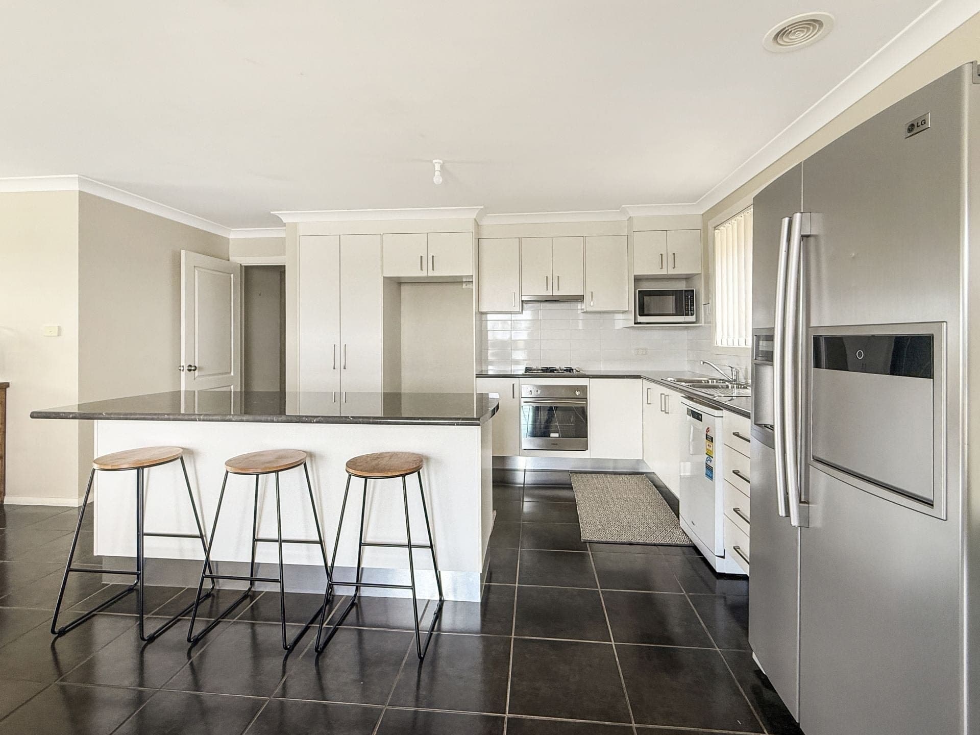 7 Bella Vista Close Orange NSW, Close Orange - Thumbnail 4