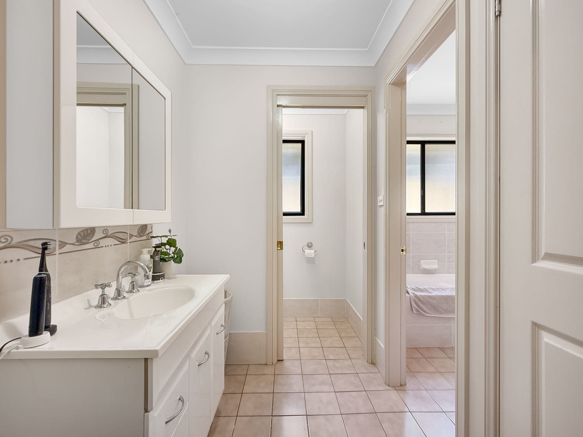 10 Gilroy Place Orange NSW, Orange - Thumbnail 8