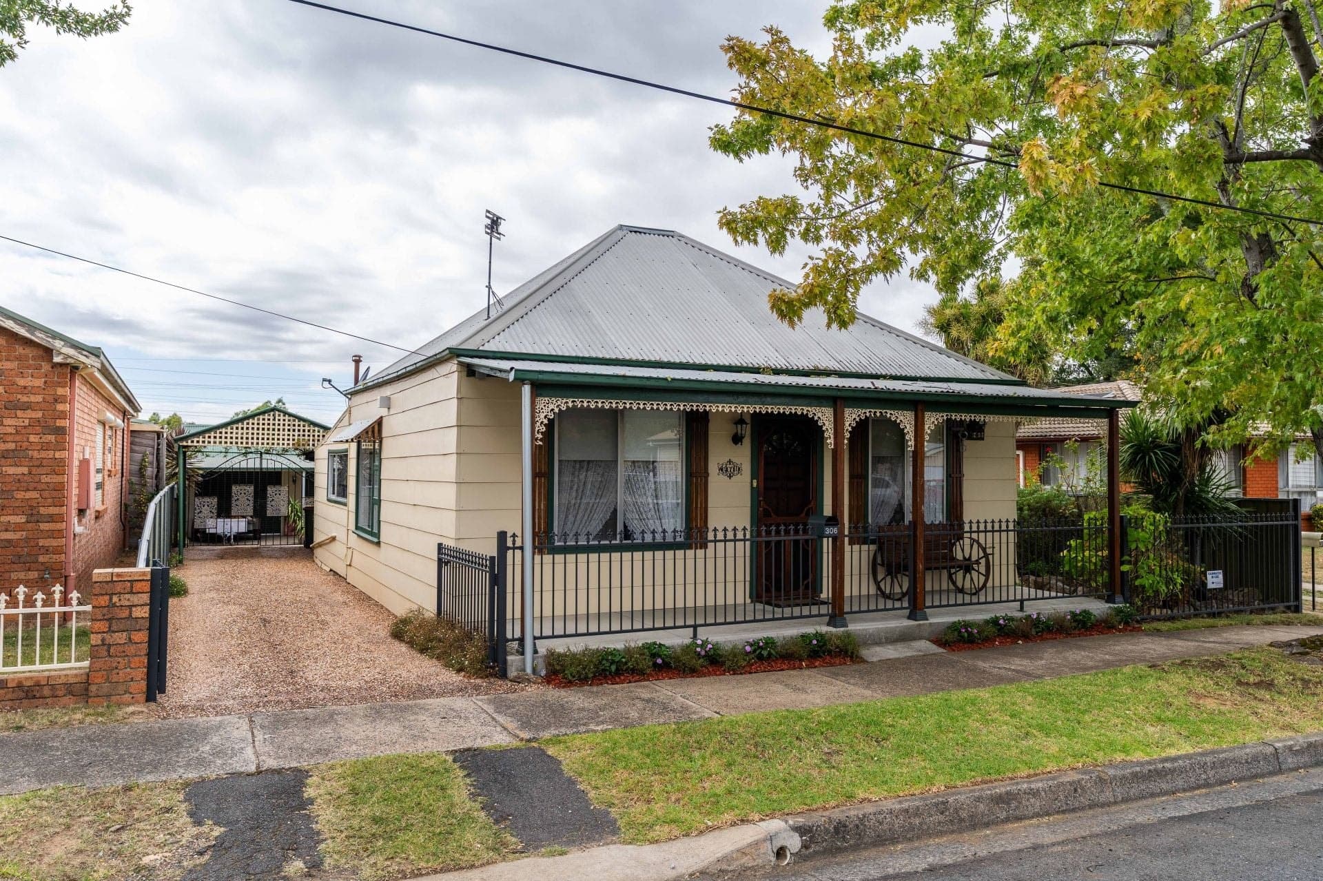 306 Peisley Street Orange NSW, Orange - Thumbnail 2